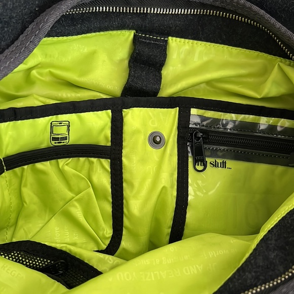 lululemon bag with detachable shoulder strap. Lots of pockets. - Picture 7 of 8
